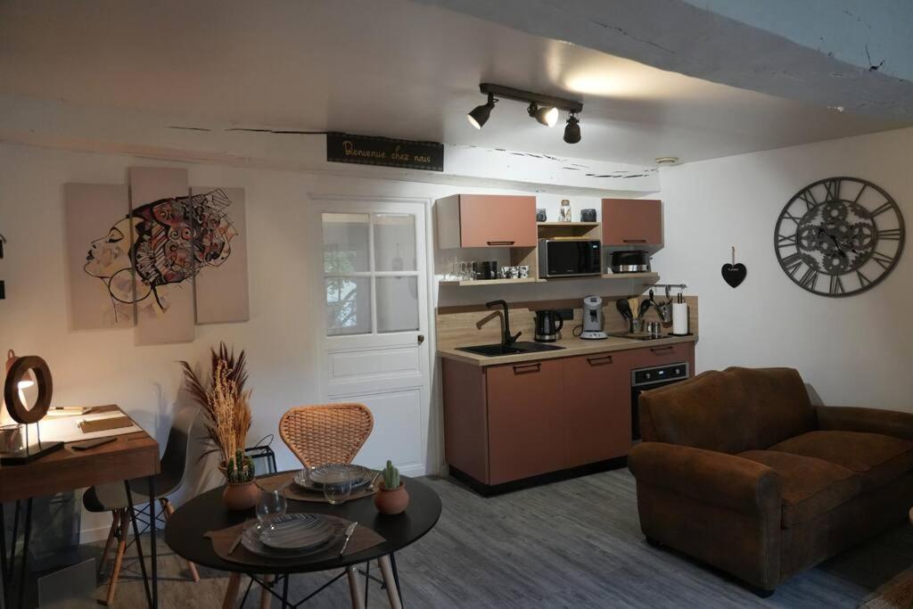 לה מאנש Le Joli'Mans, Appartement Refait A Neuf, Entierement Equipe, Pour 2 Personnes, Proche Quartier Historique Et Centre מראה חיצוני תמונה
