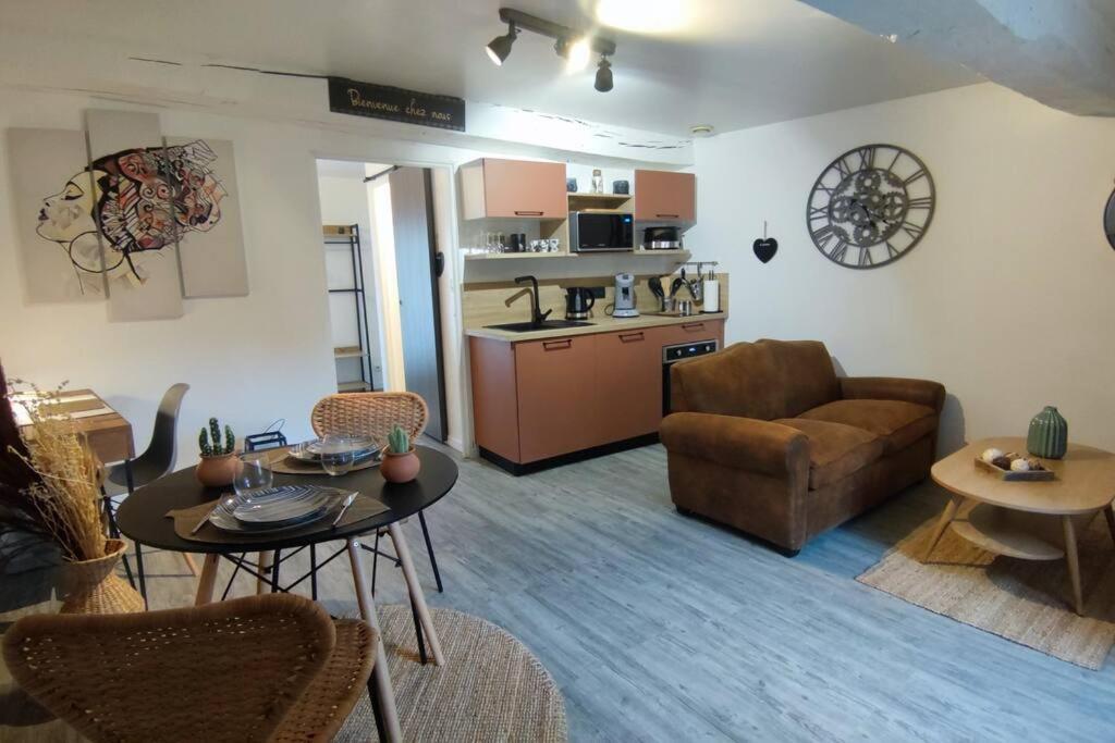 לה מאנש Le Joli'Mans, Appartement Refait A Neuf, Entierement Equipe, Pour 2 Personnes, Proche Quartier Historique Et Centre מראה חיצוני תמונה
